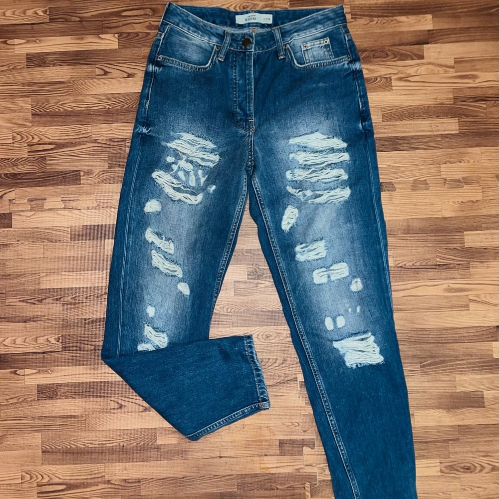 Topshop women’s Hayden boyfriend jeans. Size W24